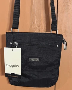 NWT Baggallini Flap 2 It Lightweight Travel Washable Crossbody Black Adj Strap - Picture 1 of 12