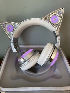  Brookstone Limited Edition Ariana Grande Wireless Cat Ear Headphones with Case