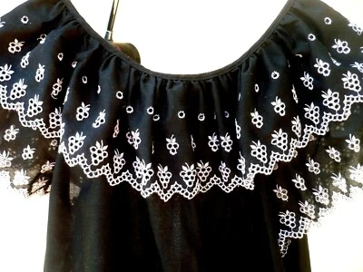 VTG RHODA LEE S M SPANISH BLACK WHITE EMBROIDERY RUFFLE COTTON LATIN BLOUSE LADY - Image 1 of 4