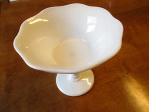 Vintage Beautiful Westmoreland White 6"x6" Compote Candy Bowl! In Time For Xmas! - Picture 1 of 5