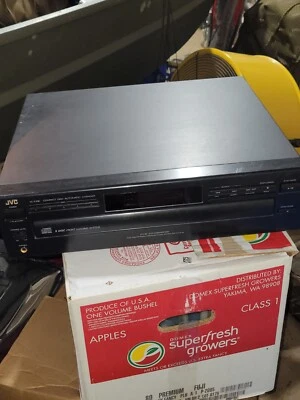 JVC Compact Disc Player XL-F108BK, 5 Disc Front Loading In Black W/O Remote - Image 1 of 4