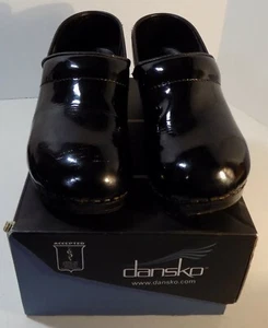 Zapatos sin cordones Dansko de charol negro superior de enfermería para mujer - talla 40 - Imagen 1 de 10