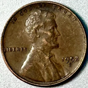 1952 S Mint Mark Circulated Brown Wheat Penny  - Picture 1 of 4