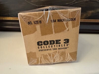 Code 3 #12578 Mack CF Aerialscope Tower Ladder FDNY Blank 1:64 - Image 1 of 2