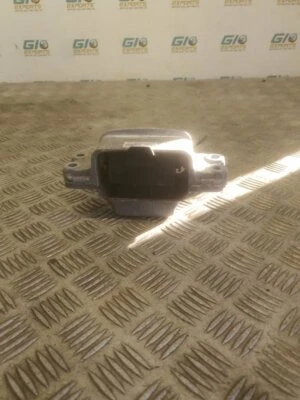 Volkswagen Passat B7 2010-2014 2.0 montagem do motor (lado do passageiro) J97 - Imagem 1 de 4