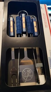 NEW YORK YANKEES HIGH QUALITY 4 PIECE BBQ SET REPRESENT - Picture 1 of 5