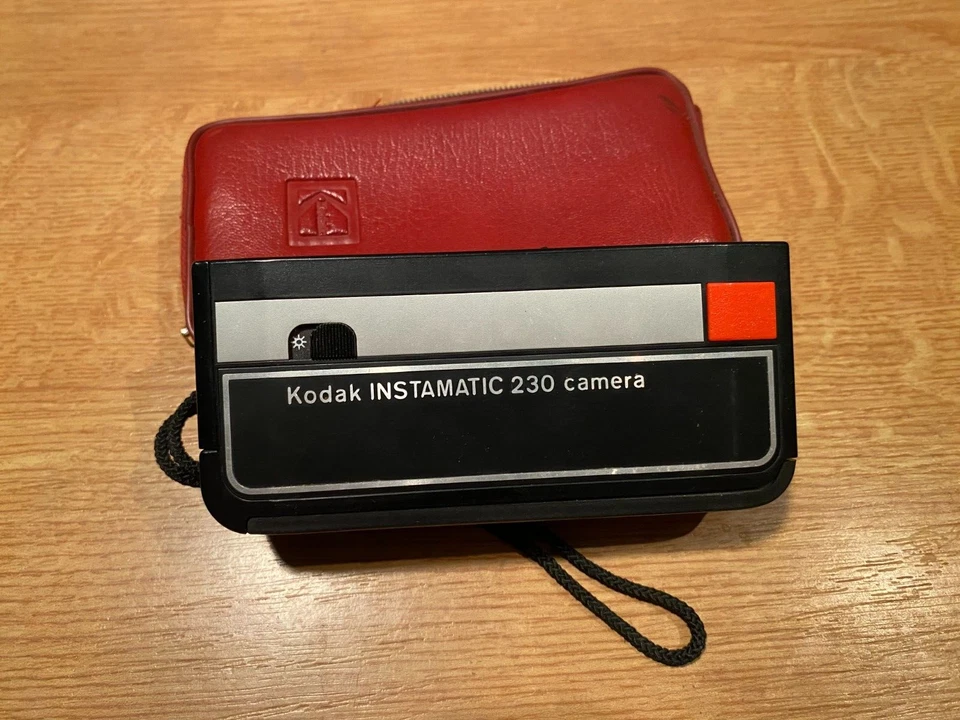 Cámara subminatura compacta Kodak Instamatic 230 vintage Foto 1 de 3
