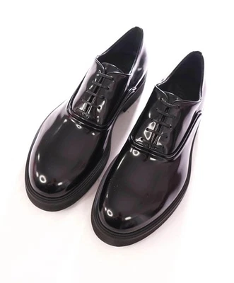 $950 FERRAGAMO - Leather Black "FIORINO" Lug Sole Oxfords - 9.5 M - Image 1 of 4