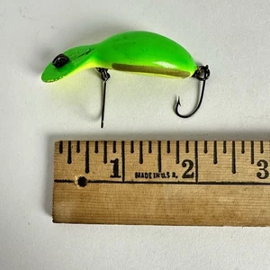 Vintage Heddon Tiny Tad Bright Neon Green Yellow Fishing Lure - Picture 1 of 4