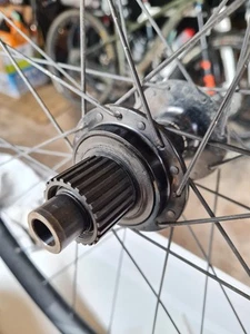 Shimano FH-MT410-B 12S Rear Hub Boost 148x12mm 32H Micro Spline - Picture 1 of 3