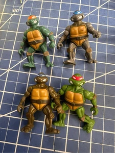 TMNT Teenage Mutant Ninja Turtles 2 inch Vintage Figur Konvolut 4 Stück 182 - Bild 1 von 1