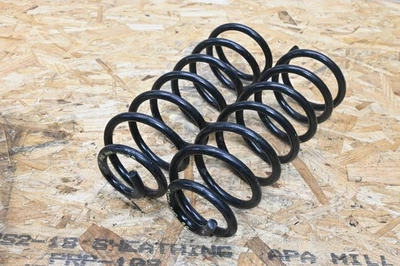 1966-1969 Chevrolet Corvair bobina traseira sobre amortecedores par de molas preto fabricante de equipamento original 99k - Imagem 1 de 4