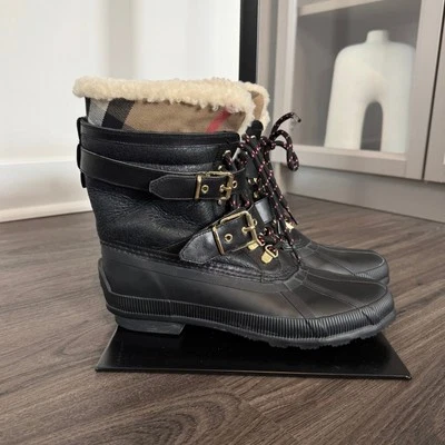 Botas Burberry Windmere Negro Hebilla Cuadros Nova Borde de Oveja Pato Botines 40 Foto 1 de 4