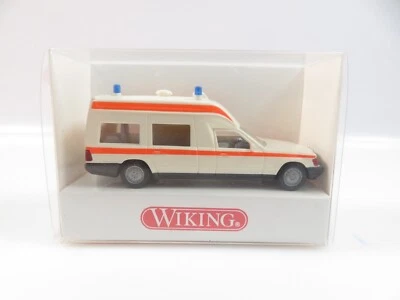 1:87 Wiking 07001 Binz Krankenwagen C151 - Bild 1 von 2