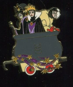 Juego de Personajes Tren Misterioso Lata Villanos Maléfica Reina Malvada Pin Disney 52376 - Imagen 1 de 1