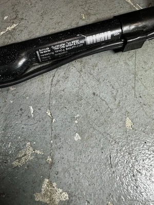 BMW SEAT BELT CLASP BUCKLE RIGHT E90 E92 E93 328i 335i Xi M3 OEM 72117213564 - Image 1 of 4