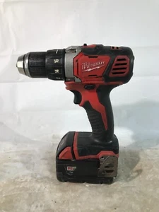 Milwaukee Drill Driver w/ Battery - Picture 1 of 6