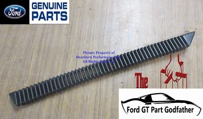 2005,2006 FORD GT GT40 USED REAR CLAM SHELL VENT GRILLE INSERT OEM FACTORY 05/06 - Image 1 of 3
