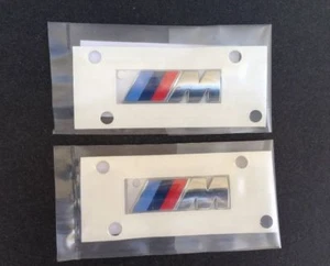 NUEVO 2014 BMW F15 X5 M-TECH EMBLEMA DEPORTIVO TRIPLE COLOR LOGOTIPO GUARDABARROS JUEGO INSIGNIA GENUINO - Imagen 1 de 3