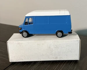 Conrad 1608 Mercedes Benz Kleinbusm Hochd. 1:50 Scale NIB Made In W Germany - Picture 1 of 20