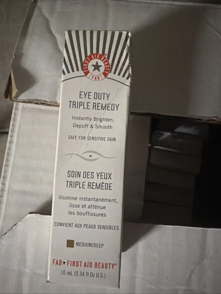 First Aid Beauty FAB Eye Duty triple remedio 10 ml 0,34 fl oz coloración media/profunda Foto 1 de 3