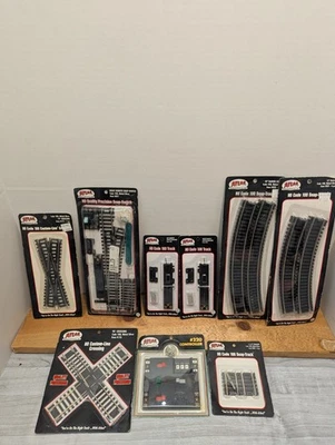 HO Train Tracks Atlas Lot New In Pkg - Image 1 of 4