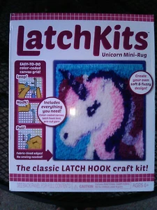 NUEVO Kits de gancho con pestillo para niños Mini alfombra unicornio 12"" X 11"" Edad 6+ - Imagen 1 de 2