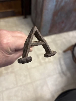 Hierro forjado de la Guerra Revolucionaria del siglo XVIII letra pequeña marca A hierro excavado Foto 1 de 4