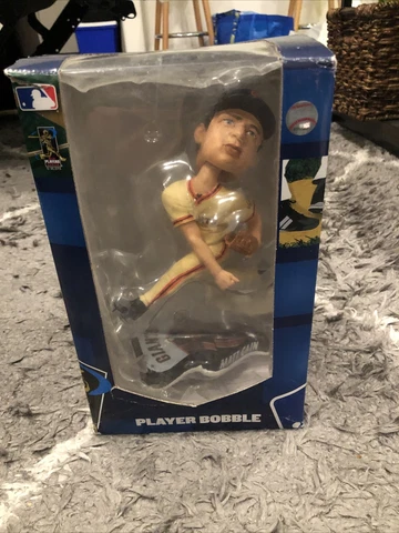 Matt Cain San Francisco Giants Flag Base FOCO 2013 Bobblehead. USED. See Details Cover