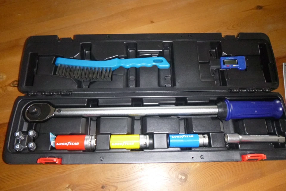 GOODYEAR Radwechsel-Set - 11 tlg.