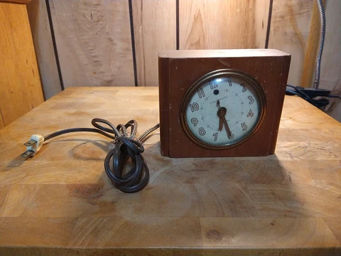 VTG General Electric Wood Mantle Clock Model 7H140 NON-WORKING, For Parts/Repair Cover