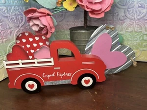 2pcs Valentine's Day Decor Wooden Sign Cupid Express & Metal Pink Heart S36 - Picture 1 of 8