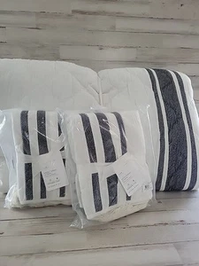 Pottery Barn Mesa Tassel Stripe King/Cal-King Quilt Black Stripe & 2 King Shams - Picture 1 of 5