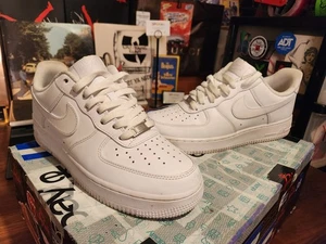 Para hombres Talla 8 Nike Air Force 1 Zapatos Parte Superior Baja Cuero Clásico CW2288-111 Tenis - Imagen 1 de 10