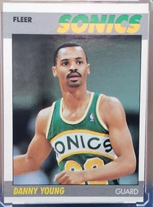1987-88 Fleer #131 Danny Young Seattle SuperSonics *SEE PHOTOS FOR CONDITION* - Picture 1 of 2