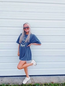womens t shirts - Picture 1 of 3