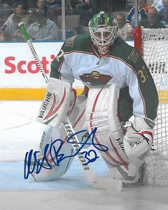 Niklas Backstrom Signed 8x10 Photo Minnesota Wild Autographed COA - Picture 1 of 1