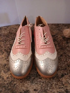 Womens British Style Lace-Up Deep Mouth Brogue Flat Shoes Size 7.5 Cushioned  - Picture 1 of 4