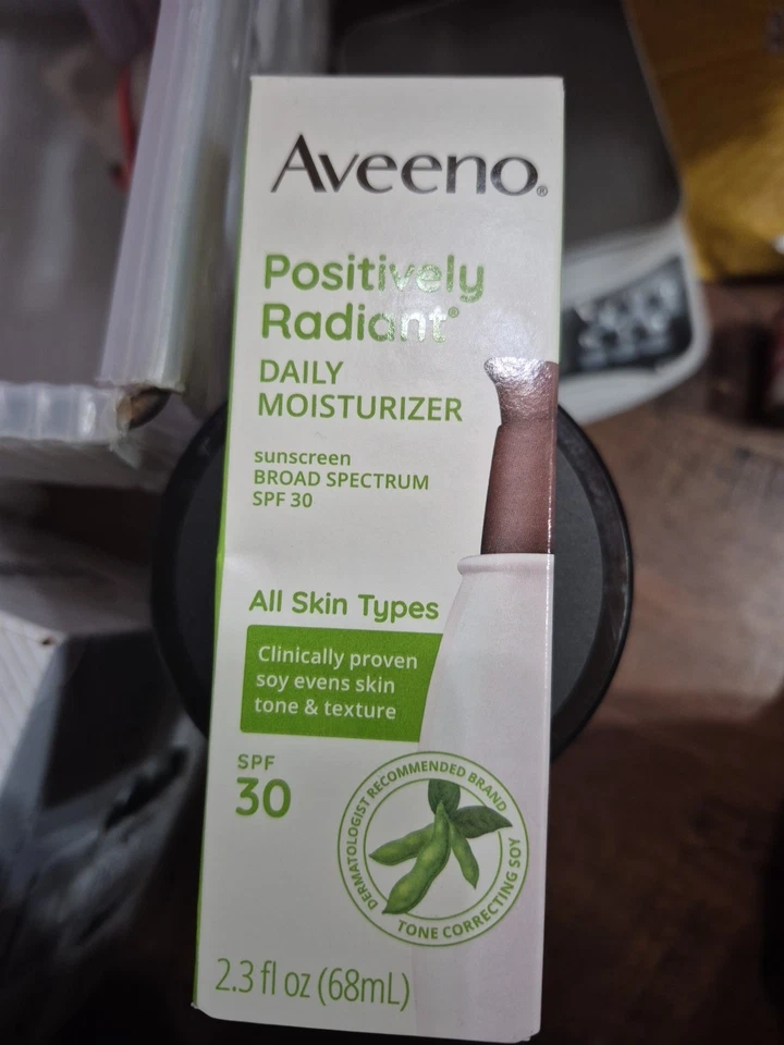 Aveeno Positively Radiant Face Moisturizer with SPF 30 Sunscreen Hydrating...