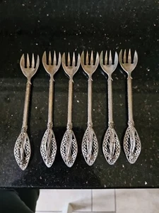 VINTAGE SILVER PLATE SET OF SIX FILIGREE HANDLE FORKS RARE DESIGN FROM CYPRUS - Picture 1 of 7