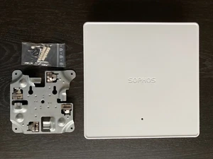 SOPHOS APX 530 PoE Access Point, 2,4 und 5 GHz Wireless Access Point APX530 - Bild 1 von 2