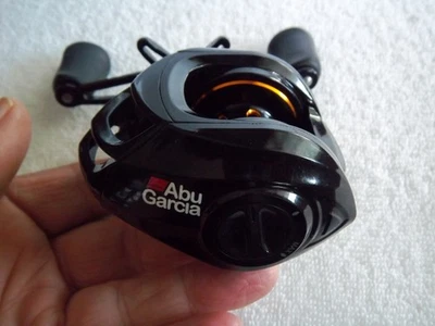 Abu Garcia Black Max 3-BMAX3 / 6:4.1 Right Hand Baitcast Fishing Reel 5-BB NEW - Image 1 of 4