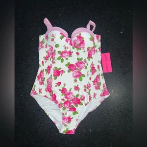 NEW BETSEY JOHNSON LOVE ALWAYS BETSEY PRINT WHITE PINK ROSES ONE PEICE SZ M - Picture 1 of 13