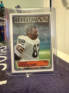 1983 Topps Ozzie Newsome #254 HOF Cleveland Browns 844 - Bild 1 von 2