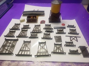 Life-Like HO Scale Trestle Bridge Layout Pieces Lot of 25 As Is TIAWAN ASSORTED - Picture 1 of 18