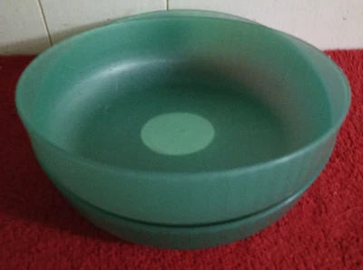 2 pcs Mainstays  Round Plastic Swirl Pattern Dinner Bowl, 42-Ounce green - Image 1 of 4