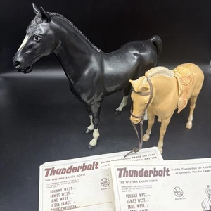 Louis Marx De Colección Johnny West 1965 y 67 Caballos Negro y Dorado Palomino Thunderbolt - Imagen 1 de 17