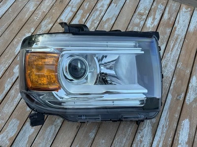 2015 2016 2017 2018 2019 2020 2021 2022 GMC CANYON HEADLIGHT Right Passenger OEM - Изображение 1 из 4