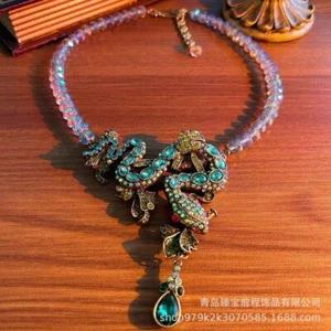 Collana vintage pesante industria strass vintage serpentina fiori medusa - Foto 1 di 4