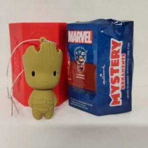 Mini Figura Disney Hallmark Marvel Series 2 GROOT Mystery Ornament - Imagen 1 de 3